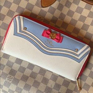 Kawaii Sailor Moon wallet.